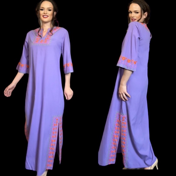 Vintage Dresses & Skirts - Vintage 1960s Josefa Purple caftan Embroidered Dress S